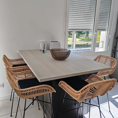 Cozy Apartman Roussillon (Isere)